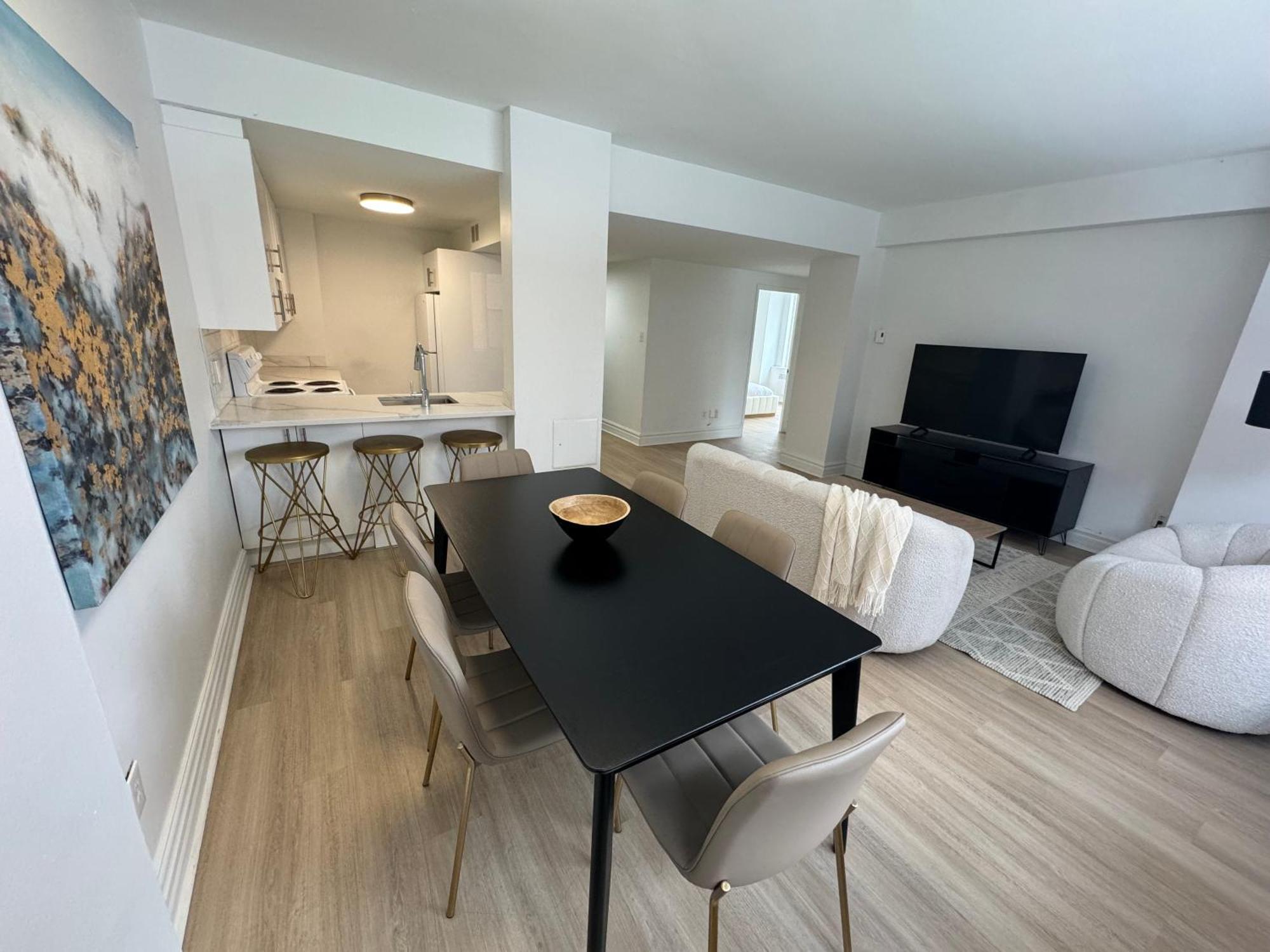 Apartment Westmount Place