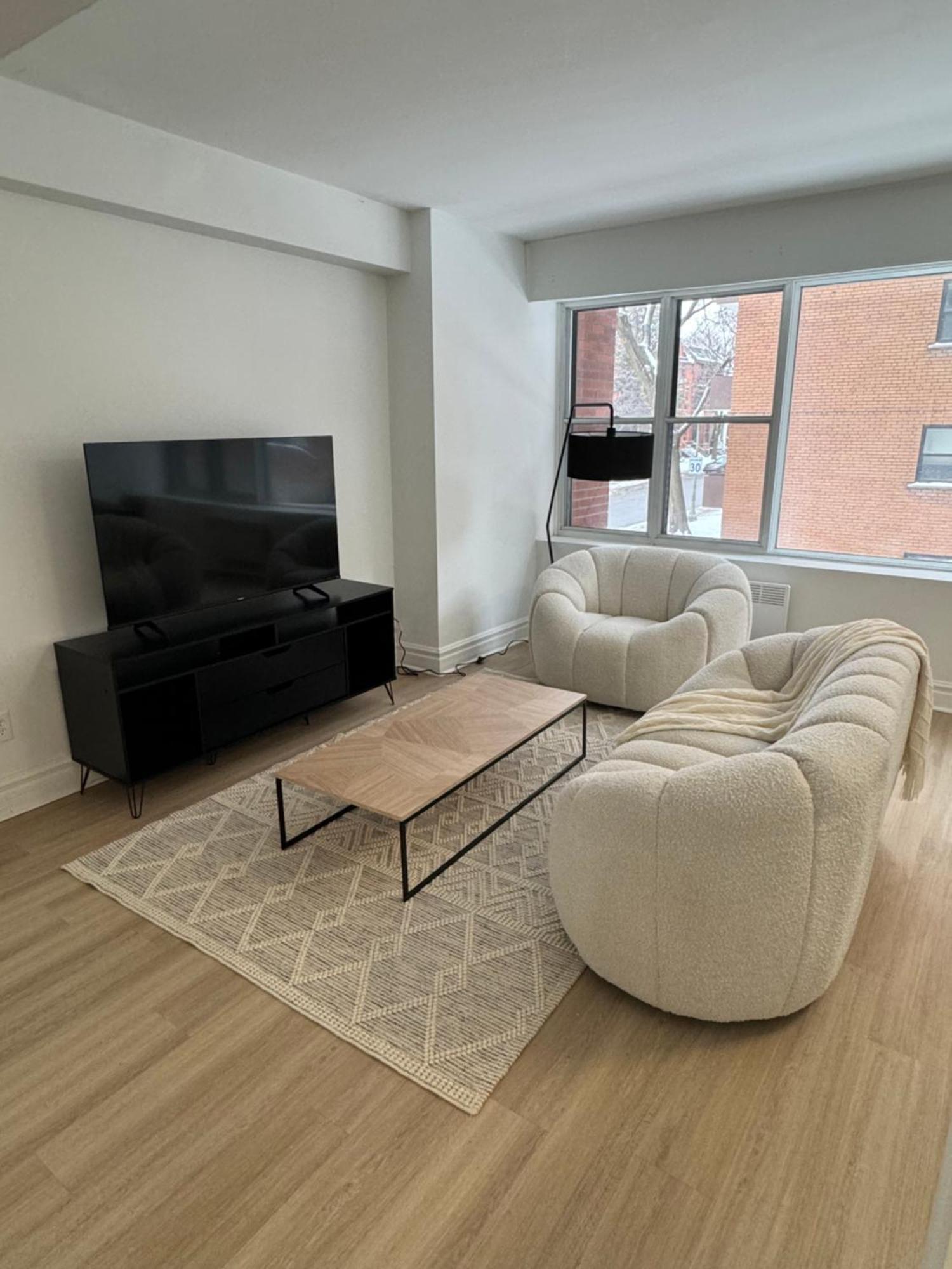Apartment Westmount Place