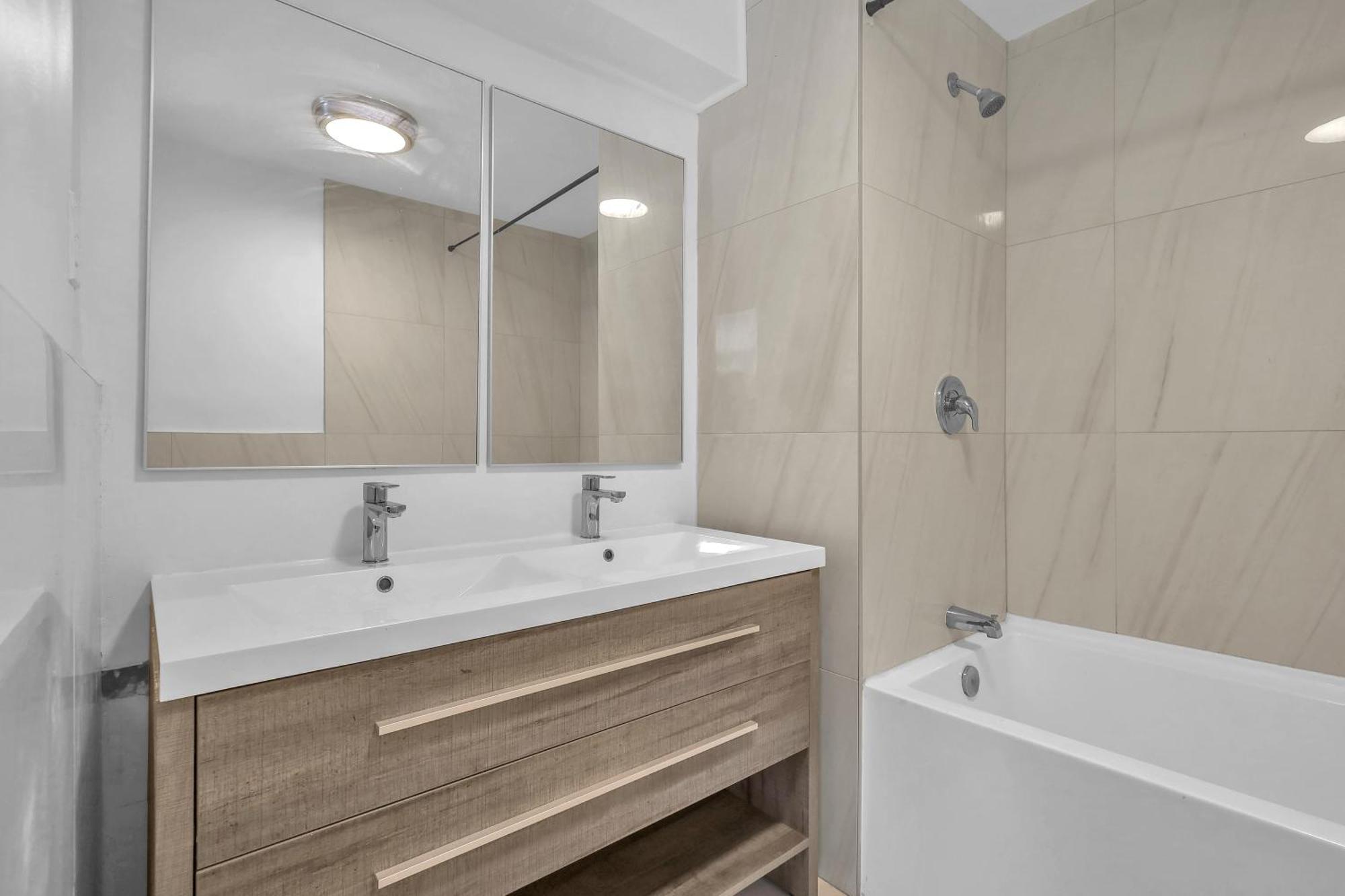 Apartment Westmount Place *