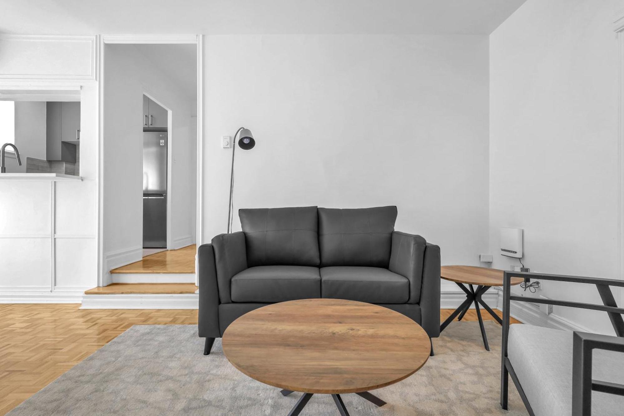 Apartment Westmount Place Montreal
