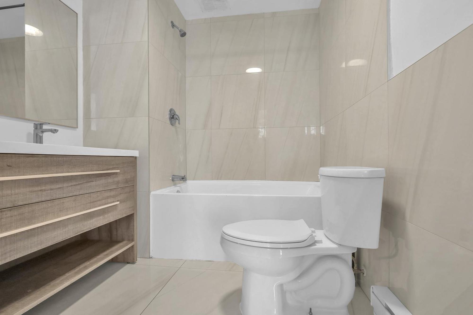 Westmount Place Apartment *